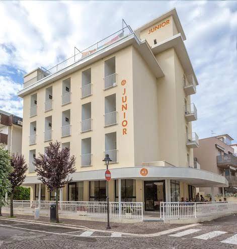 Hotel junior