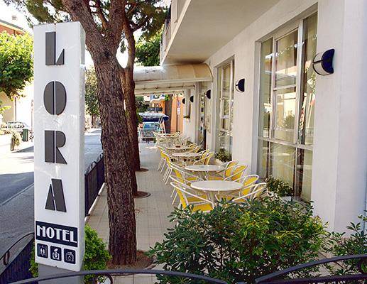 Hotel lora