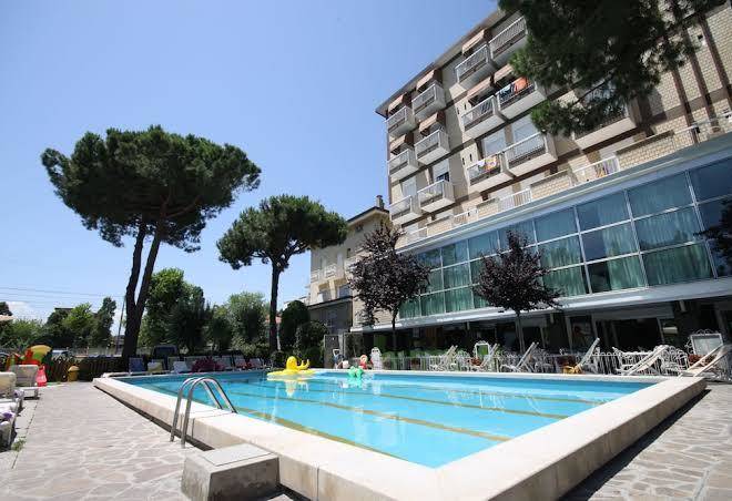 Hotel lotus