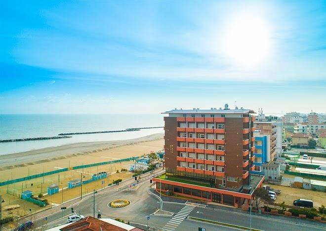 Hotel maxy