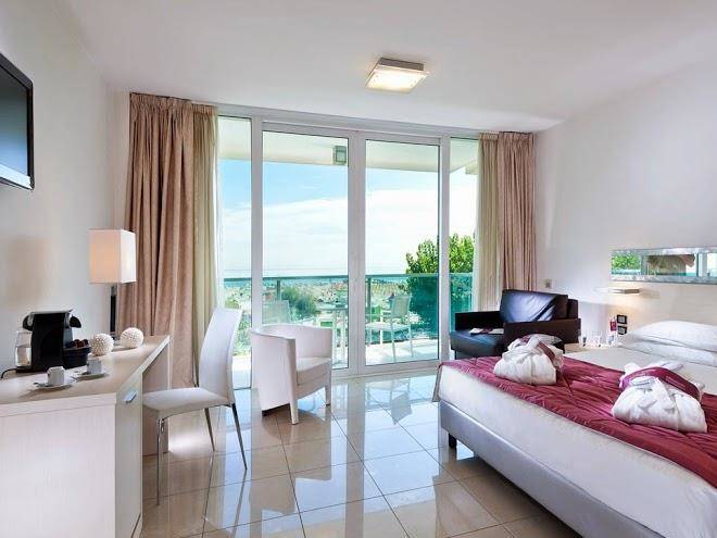 Mercure rimini artis