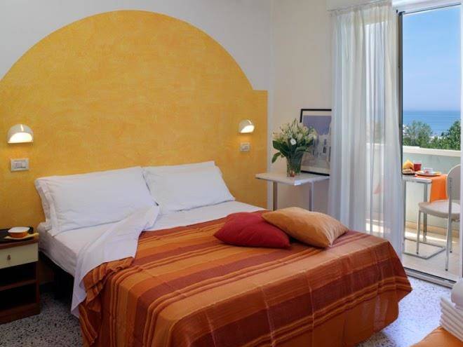Hotel pacific
