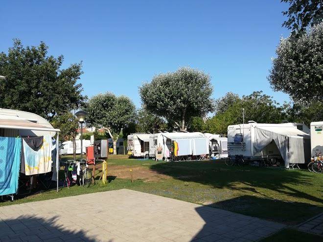 L'adriatico parking
