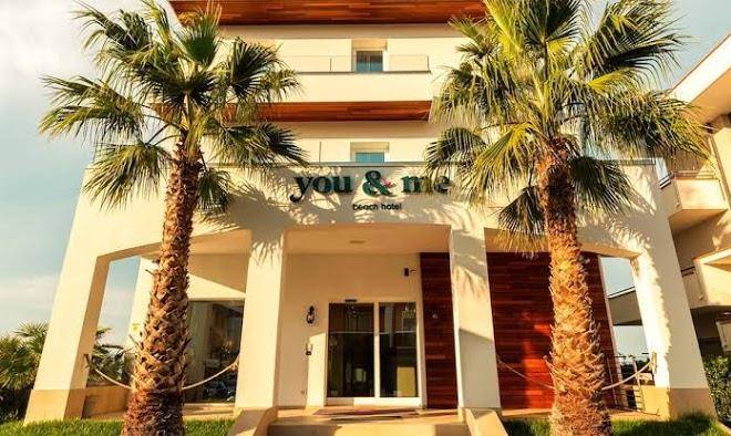 You & me beach hotel