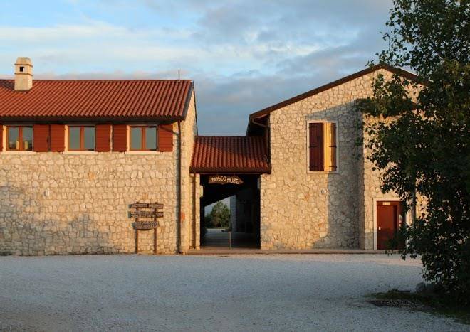 Centro Visite Gradina Image