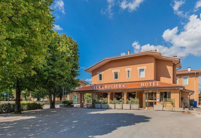 Hotel alla crociera di pacorig laura & c snc