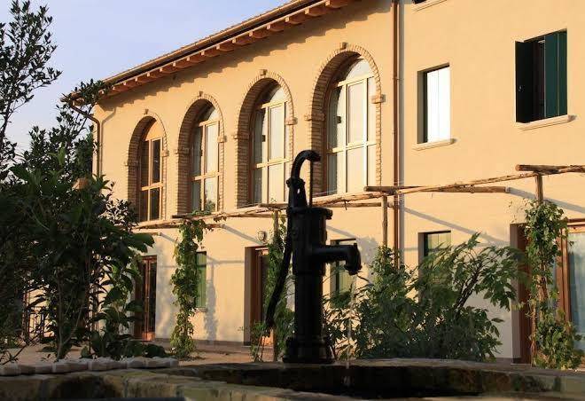 Agriturismo acero rosso