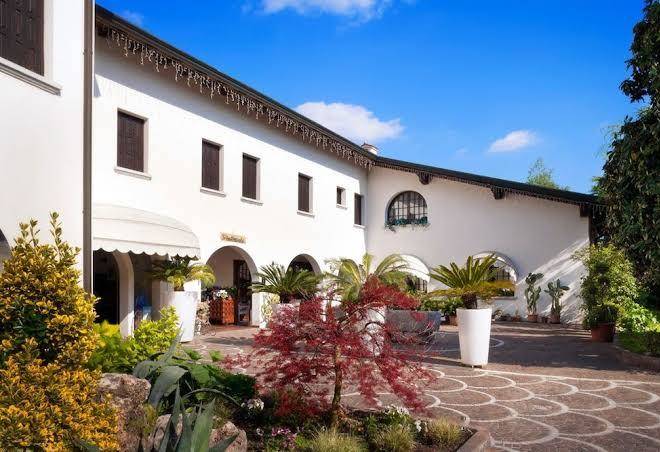 Hotel Ristorante Prata Verde Image