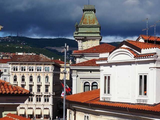 Piazza grande city residence