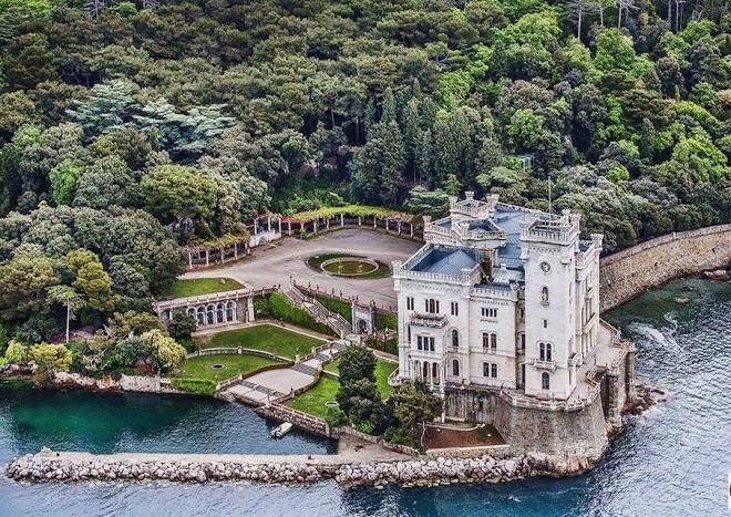 Victoria hotel letterario
