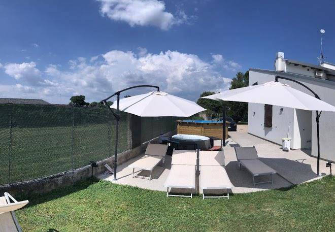 Nifty bed and breakfast & home restaurant