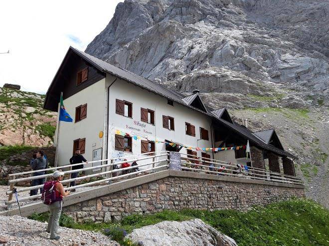 Rifugio lambertenghi romanin hutte