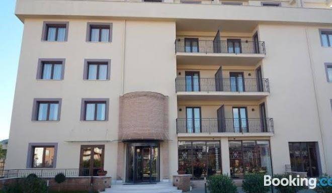 Albergo myres