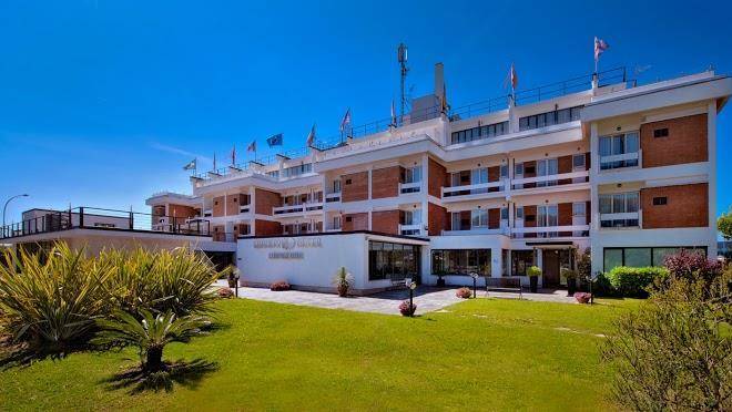 Garden hotel