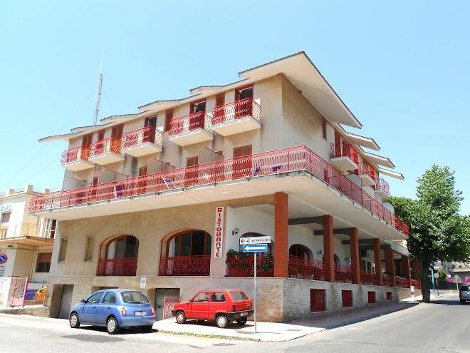 Hotel & bar sabbia d'oro