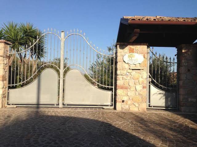 Il finto pepe b&b di valeriano alessia