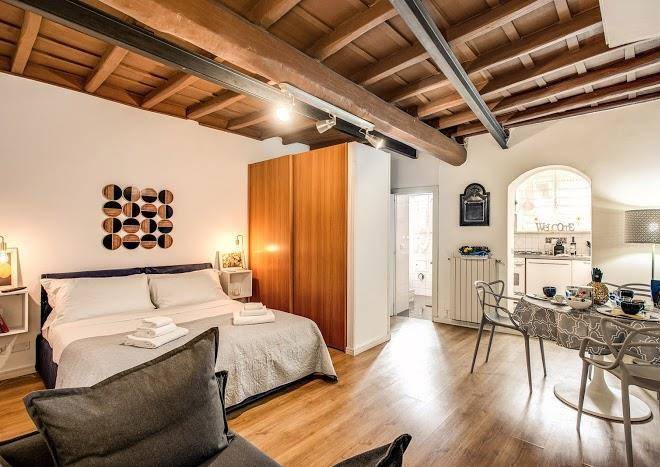 4c Colosseo Holidays Image