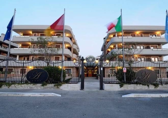 Altea Suites Hotel Residence Image