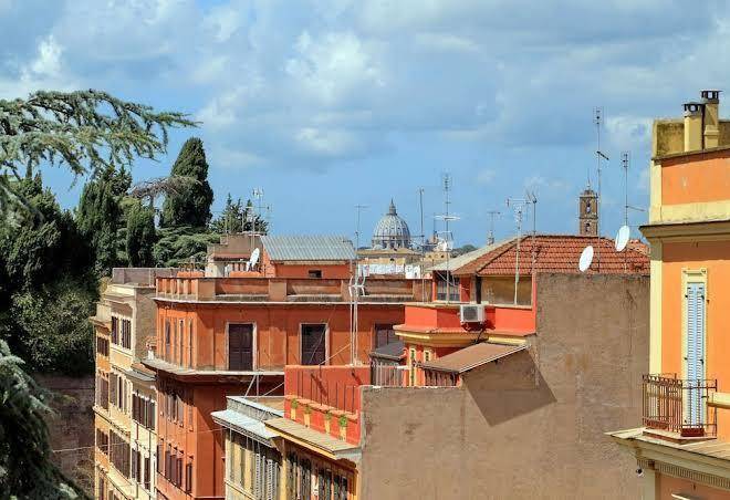 Bellezza Al Colosseo Image