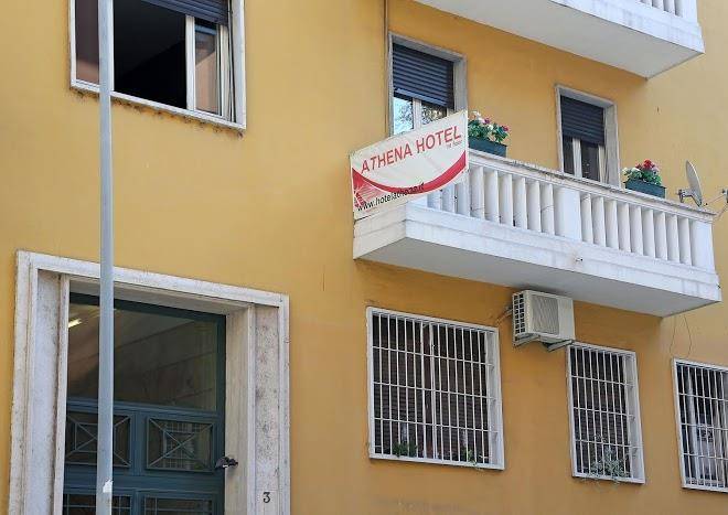 Hotel athena