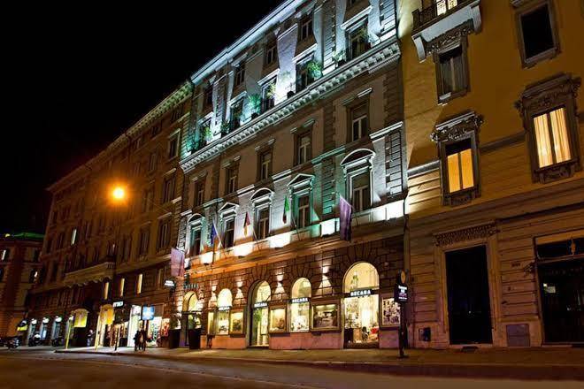Hotel diplomatic