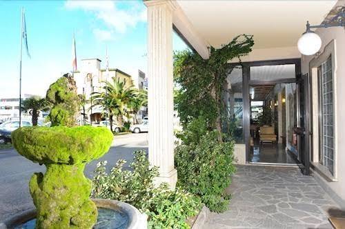 Hotel l'aquila 4 stelle