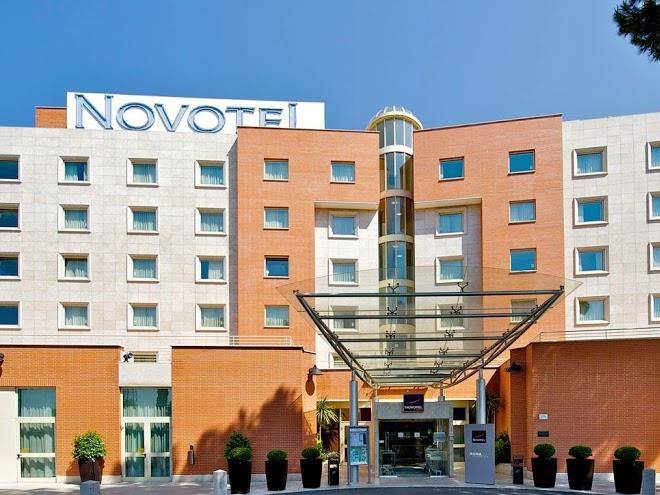 Hotel novotel roma est