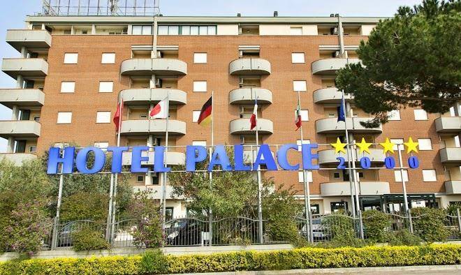 Hotel Palace 2000 Image