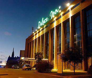 Hotel palace inn