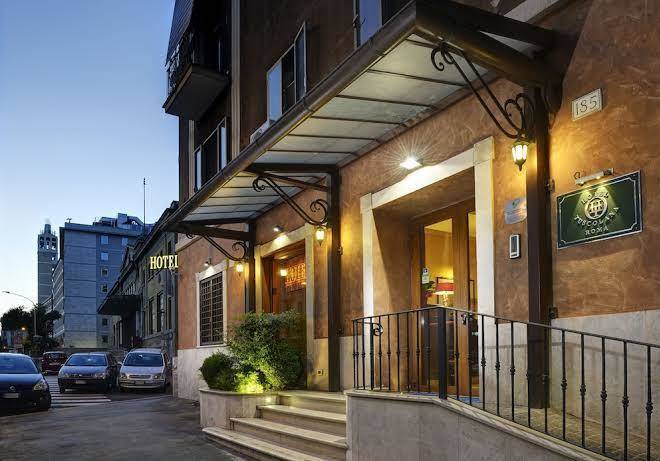 Hotel Tuscolana Image