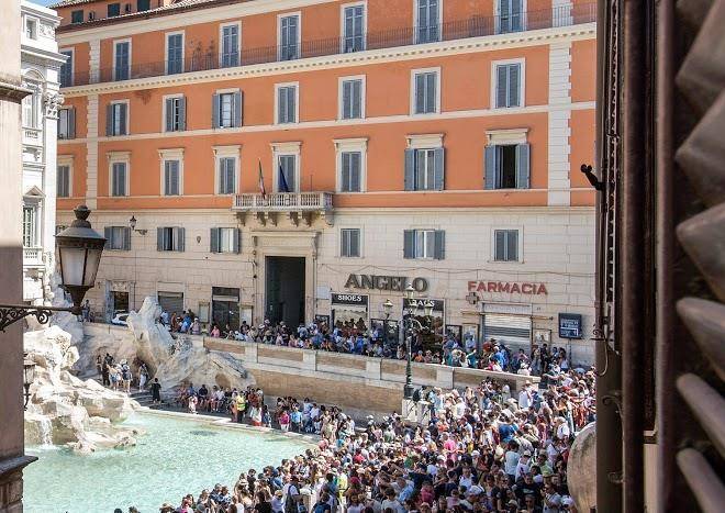 La finestra su fontana di trevi