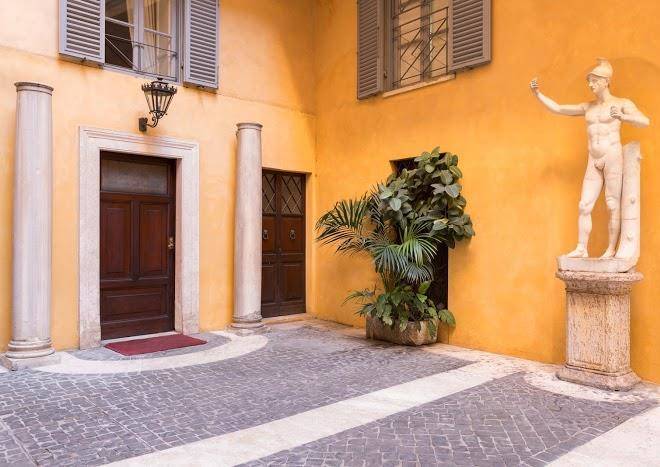 Martius private suites