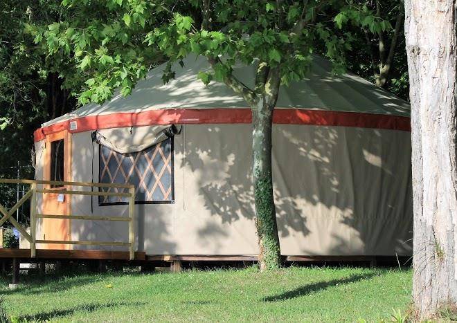 Parco Del Lago Glamping & Lodges Image