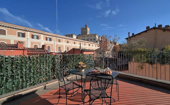 Trevi palace luxury inn