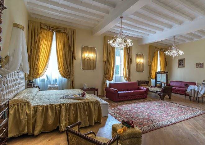 Trevi Rome Suite Image