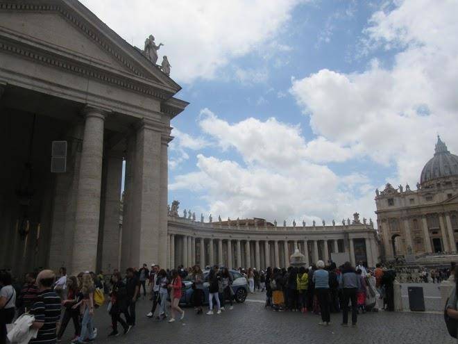 Vatican Central Suites Image