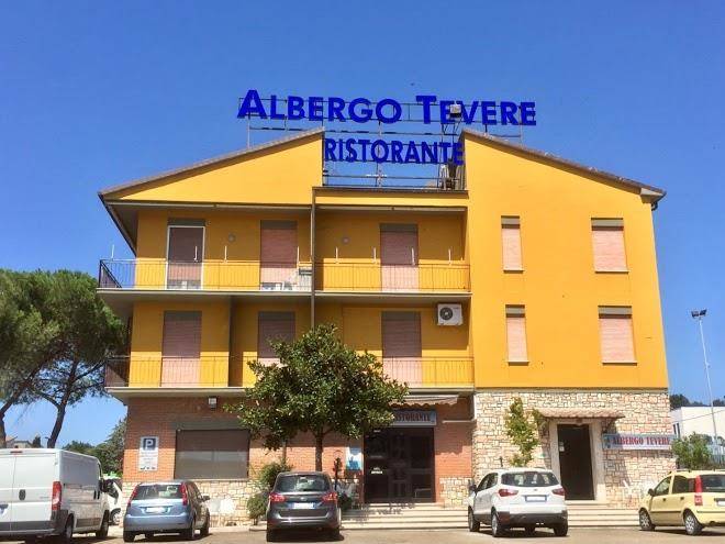 Albergo ristorante hotel tevere