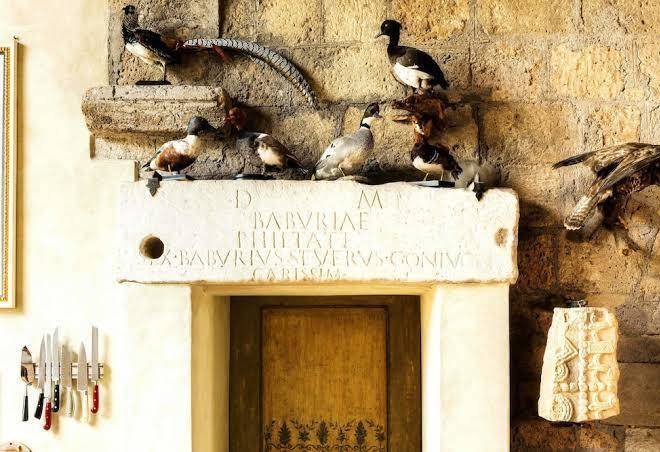 Corte della maesta' antica residenza