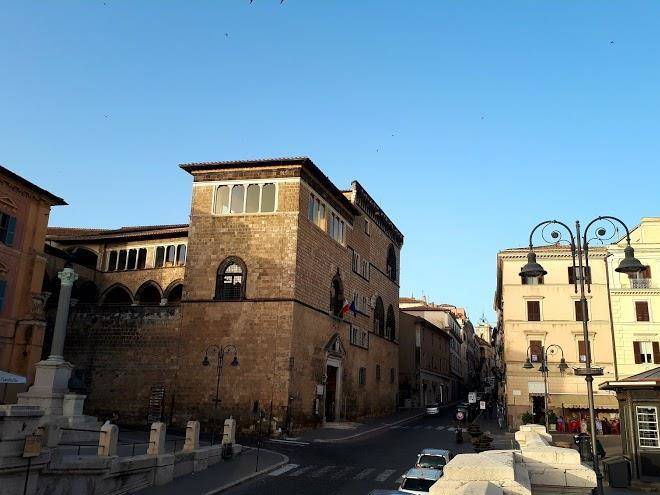 In tarquinia albergo diffuso sistemazioni di via g garibaldi 10