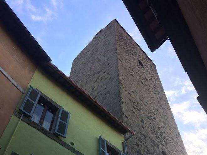La casina nel borgo la torre