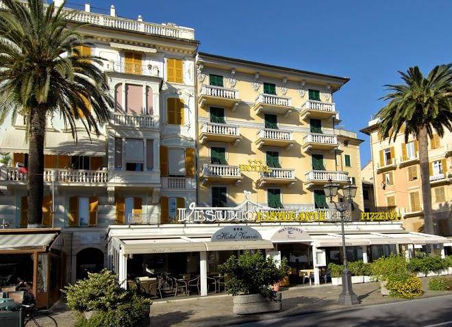 Hotel vesuvio