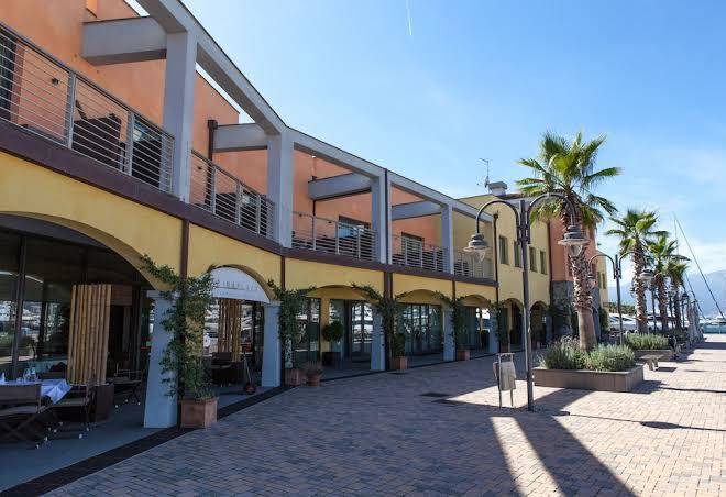 Marinaplace hotel