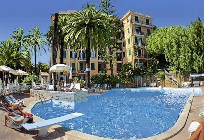 Grand Hotel Londra Image