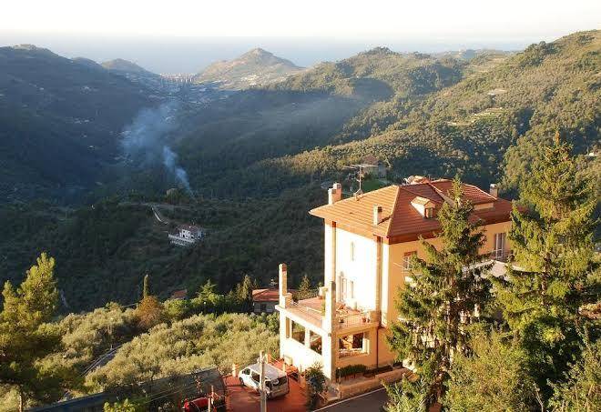 Hotel la riana