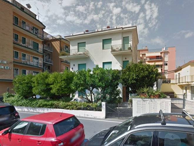 Pochi passi dal mare