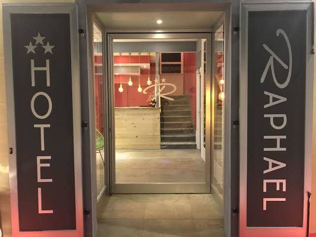 Raphael hotel