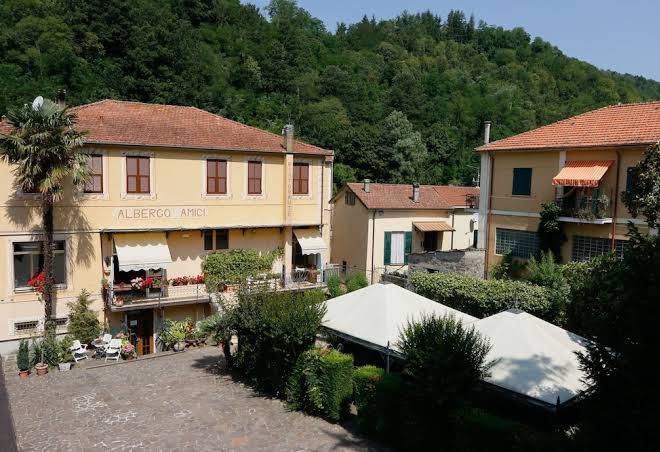 Albergo amici