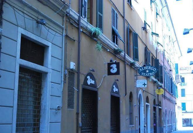 Albergo teatro