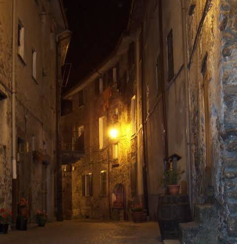 Antica porta delle cinque terre