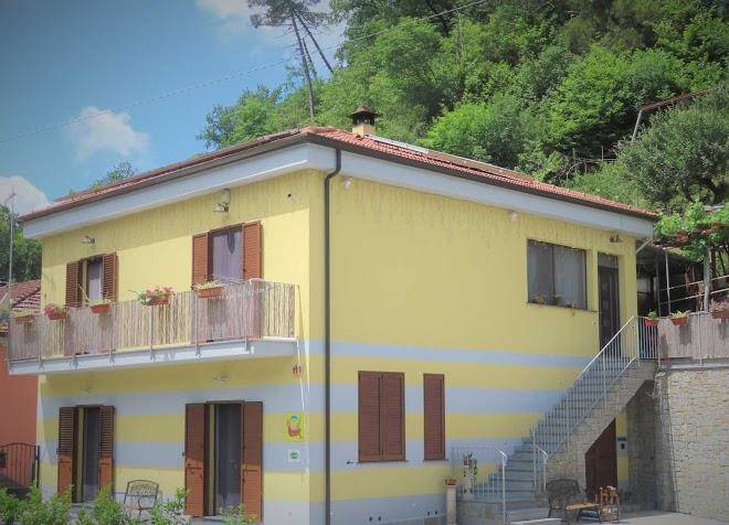 B&b amici bed and breakfast la spezia